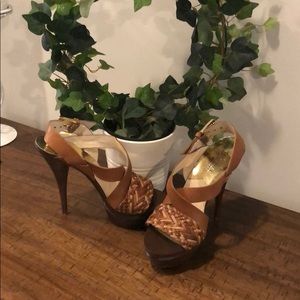 Size 7 Michael Kors heels